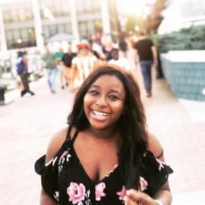 Meet your Posher, Emani